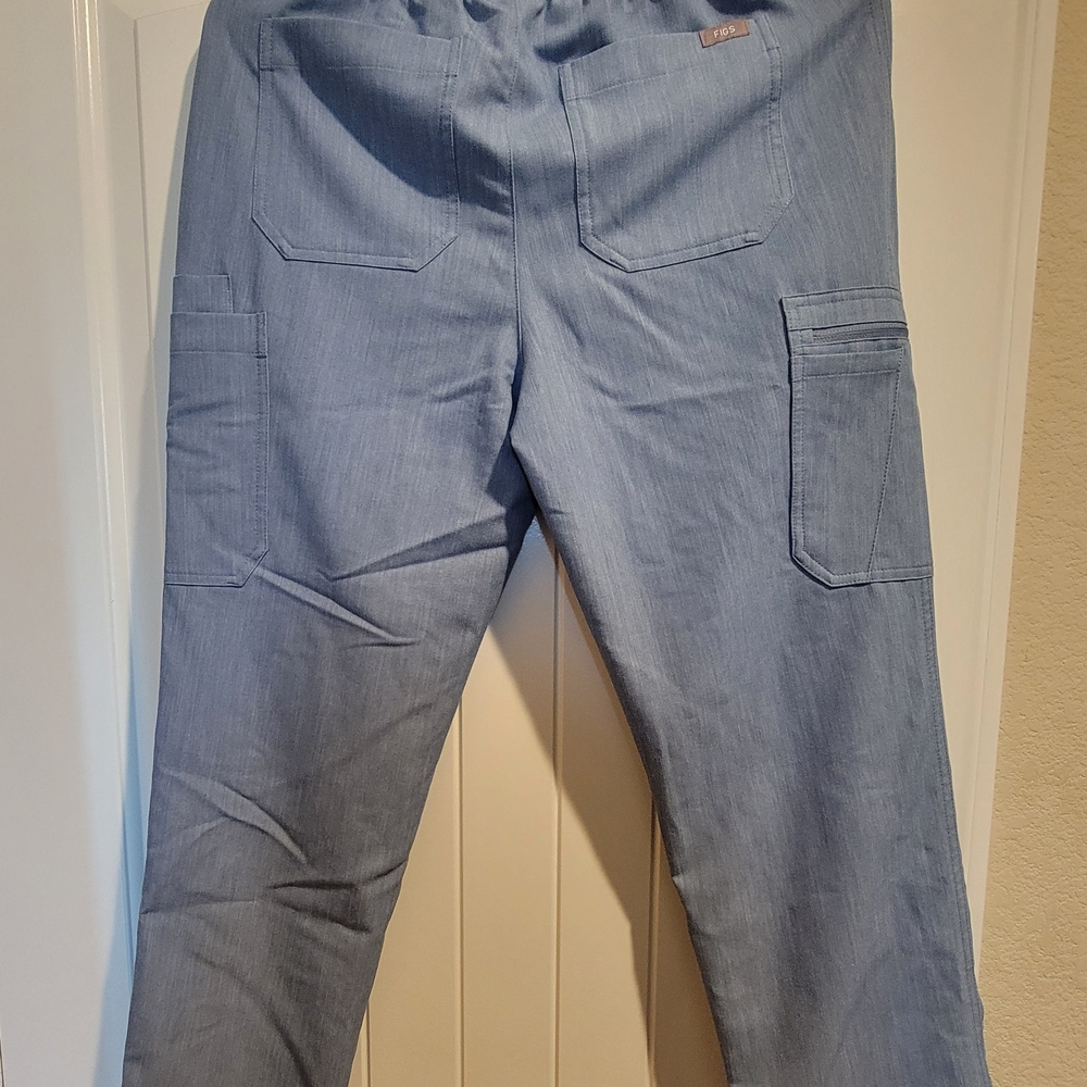 Figs 3 Piece Light Blue Denim Color Scrub Set - Picture 3 of 5
